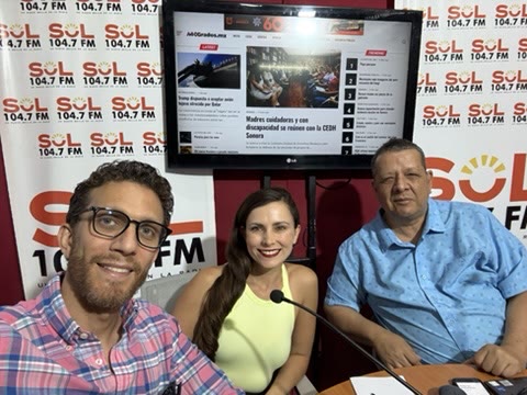 Entrevista en el estudio de Sol FM 104.7